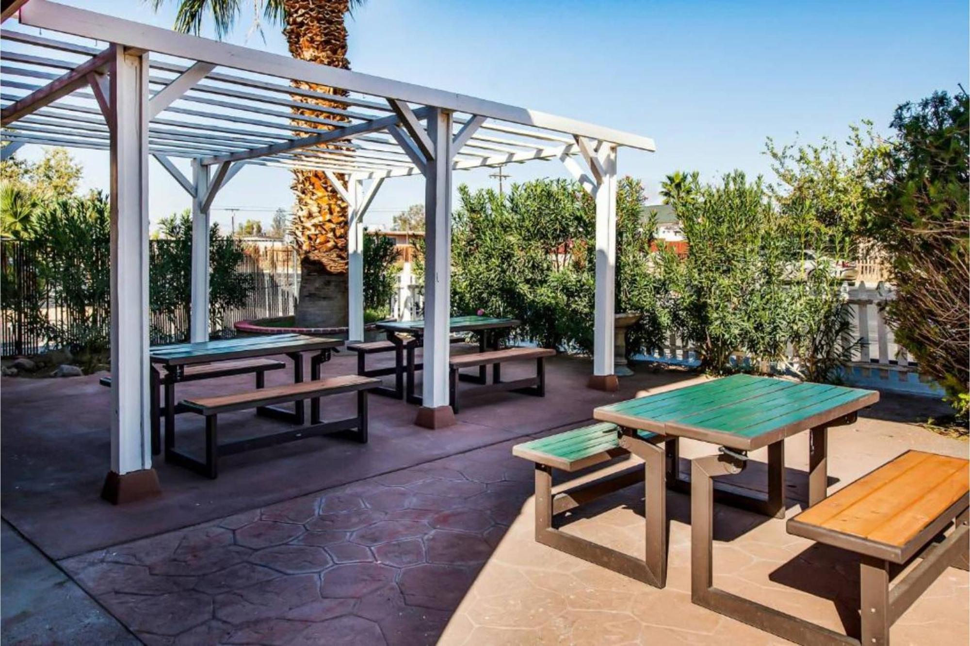 Hotel Europa Ridgecrest Ngoại thất bức ảnh